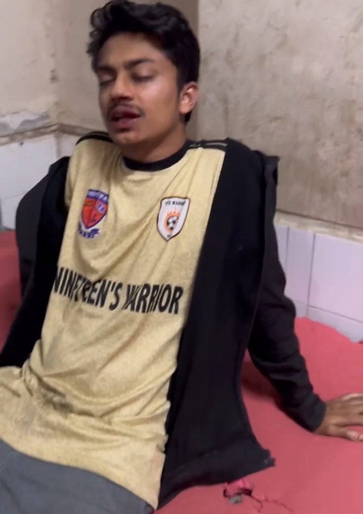 দিনাজপুর মেডিক্যাল কলেজ-এ ক্লাবের নাম ও দায়িত্ব নিয়ে ছাত্রদলের দুই পক্ষের সংঘর্ষ