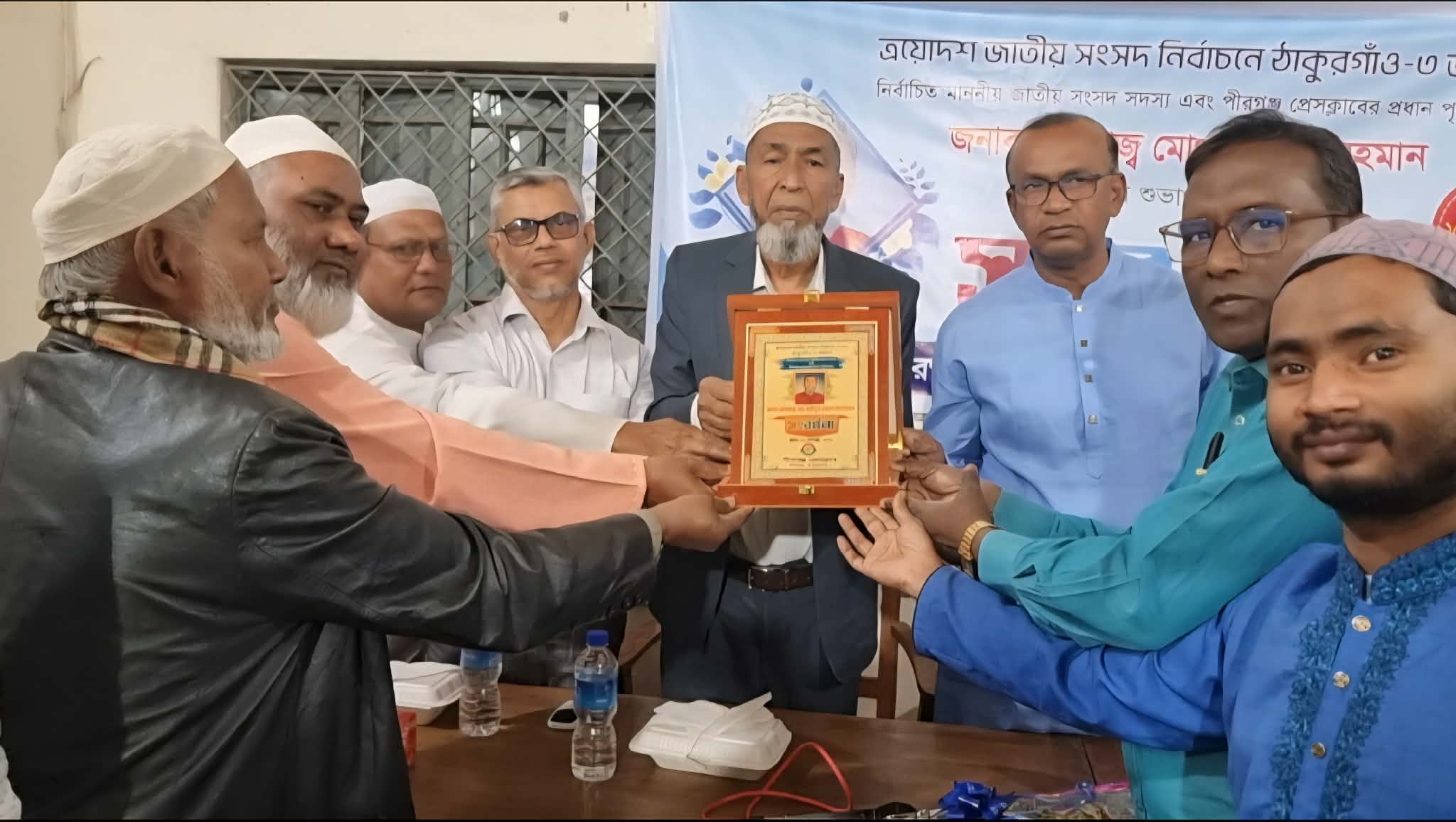 পীরগঞ্জে নবনির্বাচিত এমপি জাহিদুর রহমানকে সংবর্ধনা