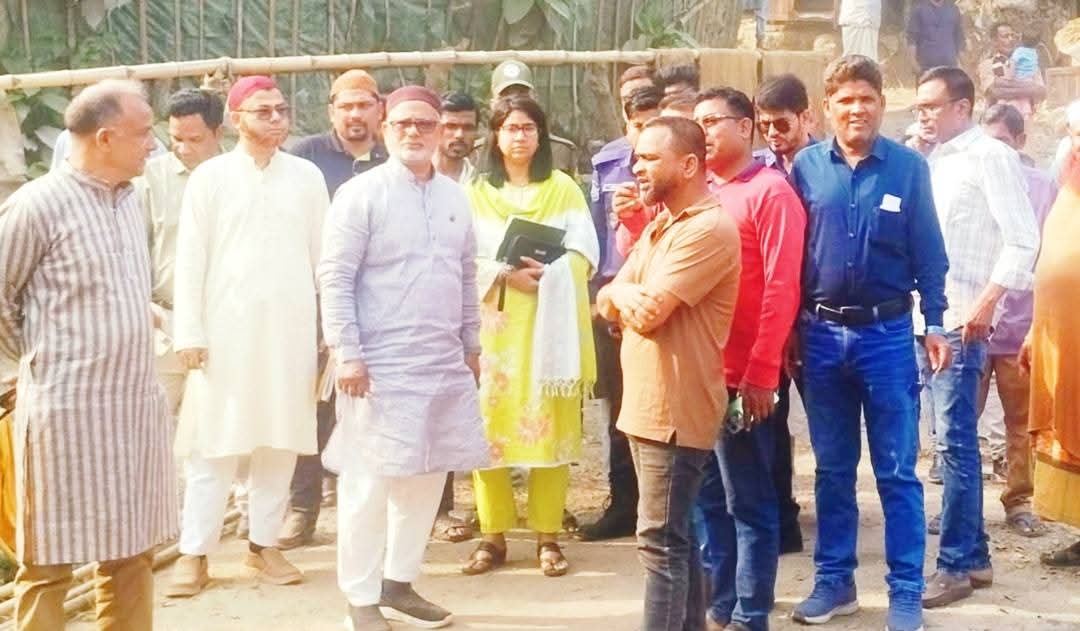 কাহারোল হাট সম্প্রসারণে সম্ভাব্য স্থান পরিদর্শন করলেন এমপি মনজুরুল ইসলাম
