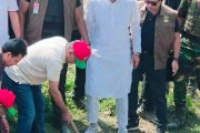 শহীদ রাষ্ট্রপতি জিয়াউর রহমানের পদাঙ্ক অনুসরণ করে সারা দেশে একযোগে পুন: খাল খন আরাম্ভ করলেন প্রধানমন্ত্রী।