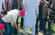 শহীদ রাষ্ট্রপতি জিয়াউর রহমানের পদাঙ্ক অনুসরণ করে সারা দেশে একযোগে পুন: খাল খন আরাম্ভ করলেন প্রধানমন্ত্রী।