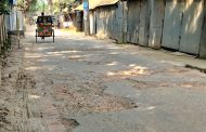 সংস্কারের অভাবে ভাঙছে মাহমুদপুর সড়ক, বিপাকে স্থানীয়রা
