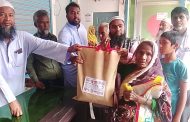 বীরগঞ্জে স্বপ্নসিঁড়ির উদ্যোগে সাড়ে তিনশত পরিবারের মাঝে ঈদ সামগ্রী বিতরণ