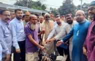 খানসামা উপজেলায় ভিক্ষাবৃত্তি বন্ধে ব্ল্যাক বেঙ্গল ছাগল ও আর্থিক সহায়তা বিতরণ
