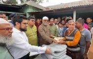 খানসামায় অগ্নিকাণ্ডে ক্ষতিগ্রস্তদের পাশে হুইপ আখতারুজ্জামান মিয়া