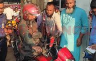 গাইবান্ধায় তেল সরবরাহে কড়াকড়ি, তিন দিন পর সীমিত বিক্রি শুরু