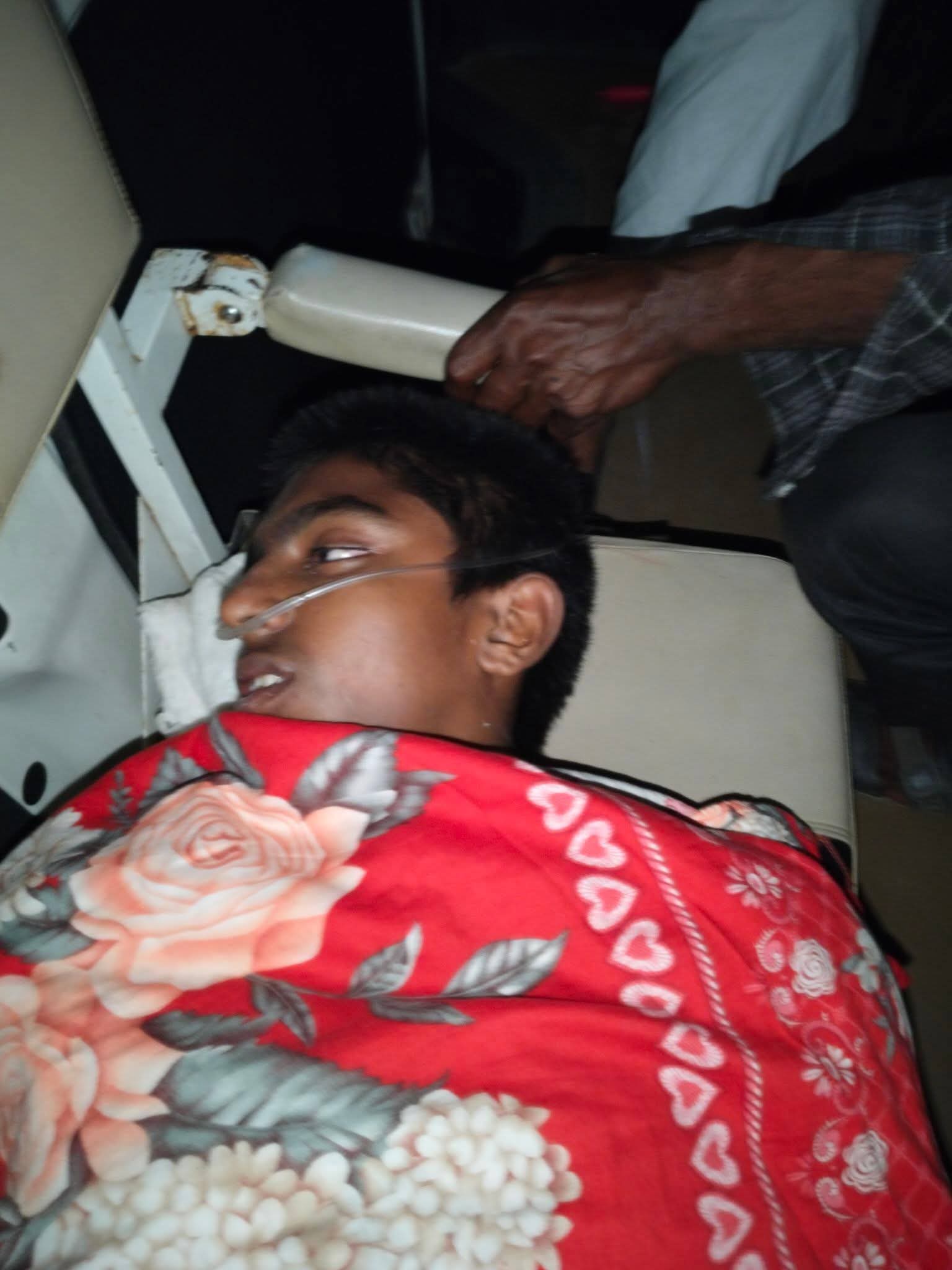 বাকেরগঞ্জে ইসলামী আন্দোলন নেতার ছেলে সড়ক দুর্ঘটনায় গুরুতর আহত