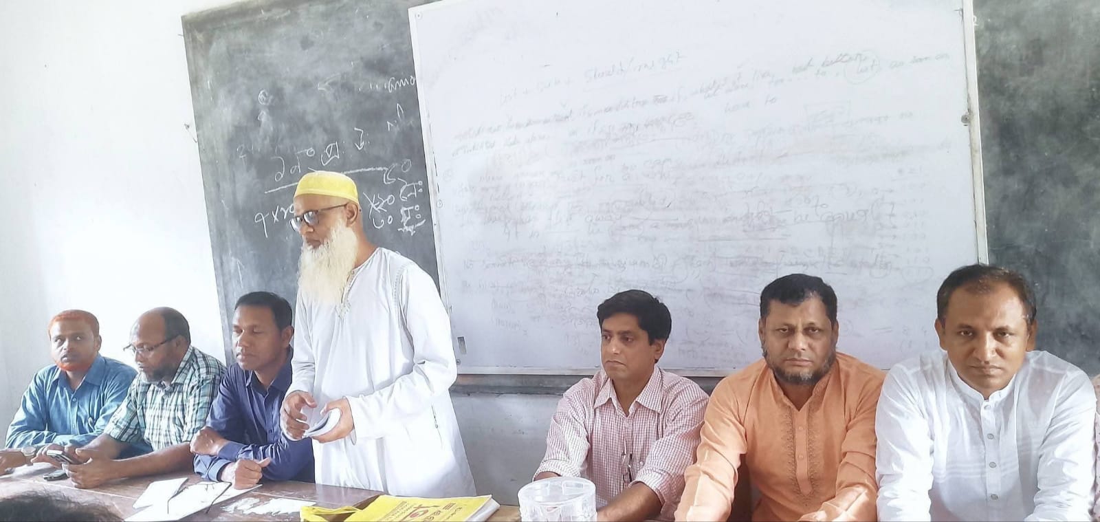 এম. এ মালেক ডিগ্রি কলেজে এইচ.এস.সি পরীক্ষার্থীদের দিক-নির্দেশনামূলক সমাবেশ অনুষ্ঠিত