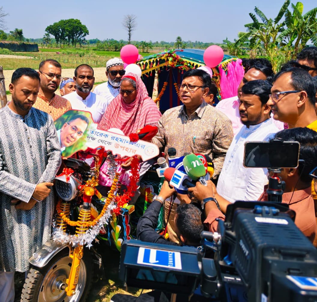প্রধানমন্ত্রীর উপহার পেল রাজশাহীর টুলি বেগম