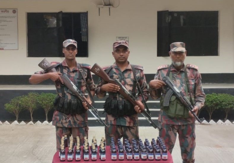 যশোর সীমান্তে বিজিবির অভিযানে মাদক ও চোরাচালানি পণ্য জব্দ