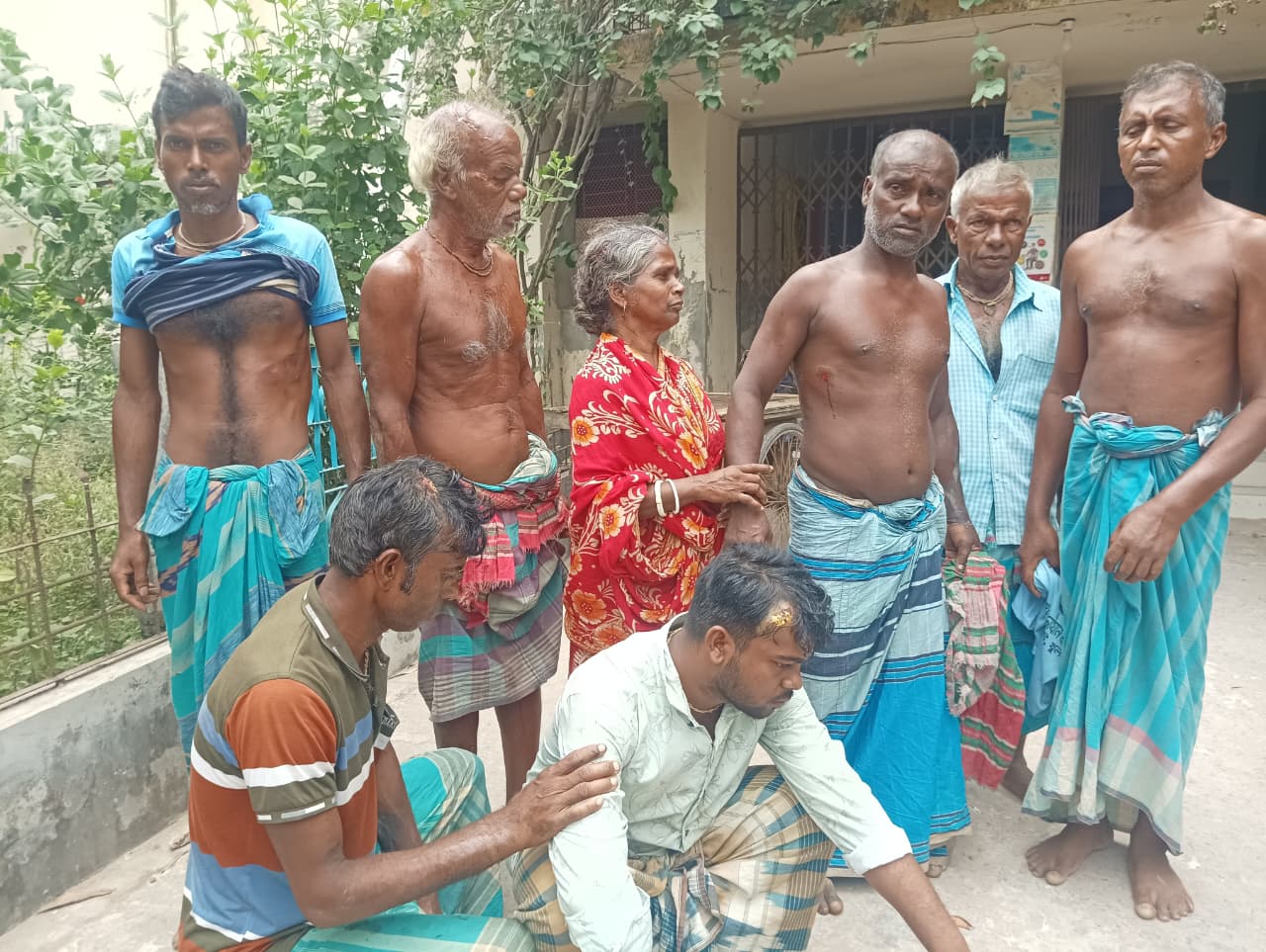 শ্যামনগরে মুন্সিগঞ্জ জেলেখালিতে জমি সংক্রান্ত বিরোধে সংঘর্ষ, নারীসহ ৮ জন গুরুতর আহত