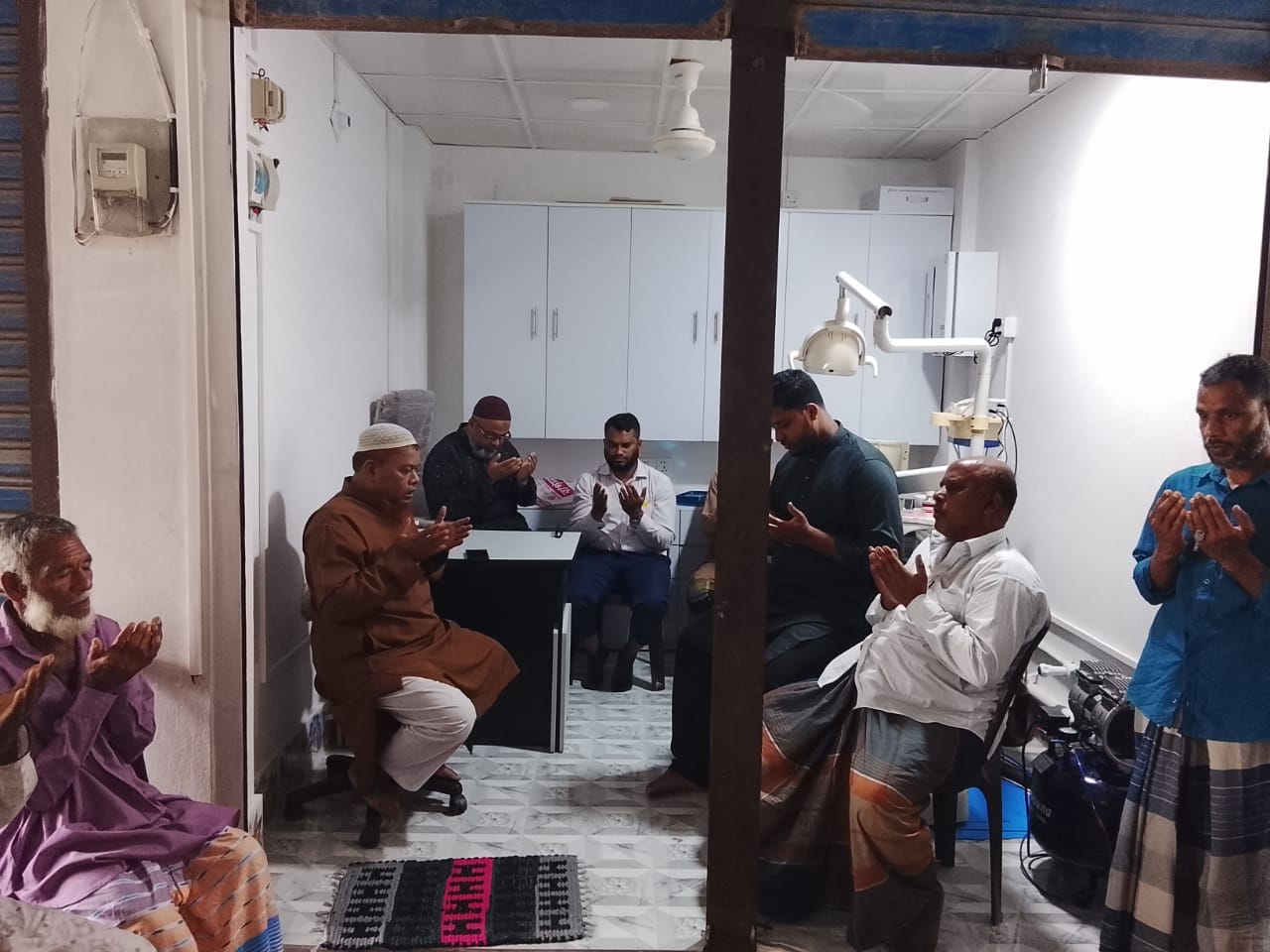 বীরগঞ্জে আমেরিকা ডেন্টাল অর্থডন্টিক্স-এর উদ্বোধন