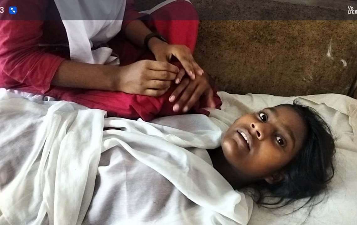 বাকেরগঞ্জে বডি স্প্রে ব্যবহারের পর ১৪ শিক্ষার্থী অসুস্থ