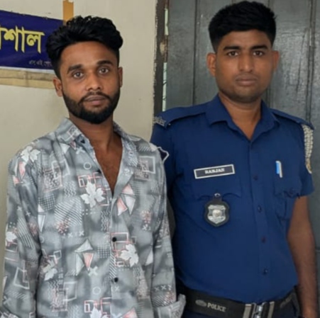 বাকেরগঞ্জের হত্যা মামলার আসামি মঠবাড়িয়া থেকে গ্রেফতার