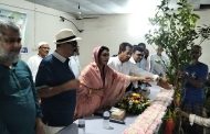 বাকেরগঞ্জে ক্ষুদ্র ও প্রান্তিক কৃষকদের মাঝে বিনামূল্যে বীজ, সার ও ফলদ চারা বিতরণ