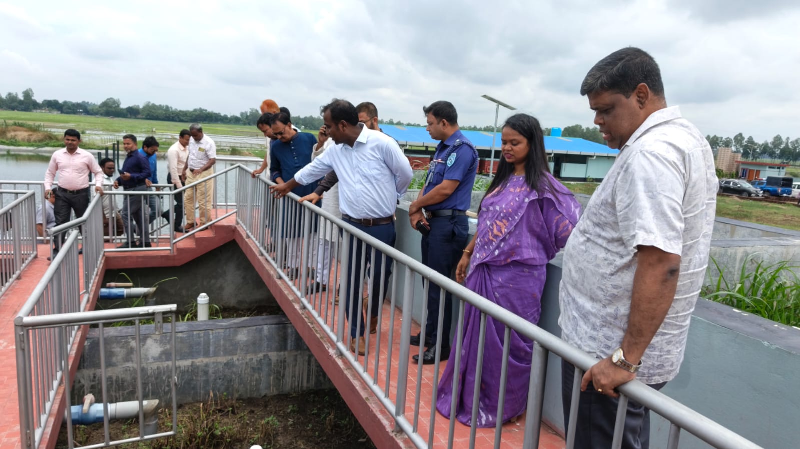 বীরগঞ্জে ১১ কোটি টাকা ব্যায়ে ডাম্পিং কম্পোস্টিং ষ্টেশন পৌরসভাকে হস্তান্তর হয়েছে।