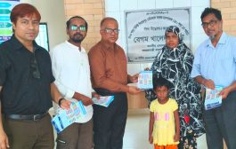 দিনাজপুরে ডেঙ্গু প্রতিরোধে ড্যাবের সচেতনতামূলক লিফলেট বিতরণ